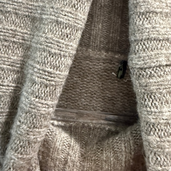 Women's Oversized Earthy Wool-Blend Distressed Sweater READ - Picture 2 of 5